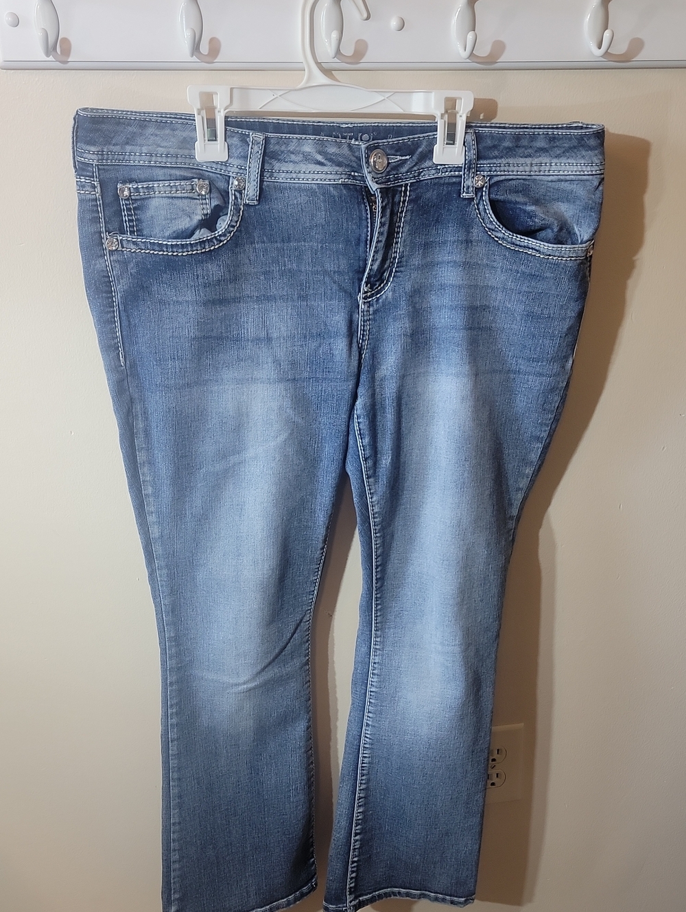 Apt. 9 Women's Light Blue Boot-Cut Jeans